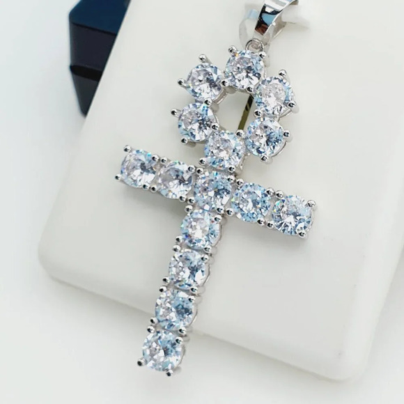 "925 Sterling Silver Cubic Zirconia Pendant, UU1P6A6025 - Picture 5 of 10